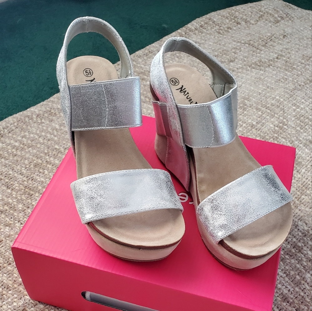 Natural Breeze Wedge Sandal